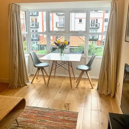 Quiet Riverside With Views And Parking- Hopewell Appartement Bristol