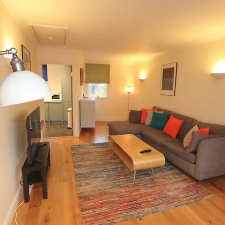 דירה Quiet Riverside With Views And Parking- Hopewell בריסטול